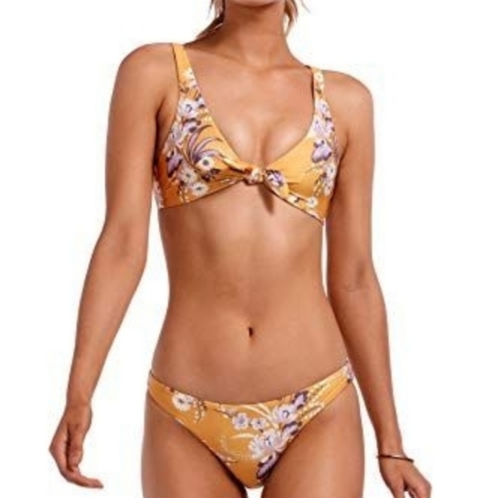Vitamin A Lou Top Gidget Bottom Bikini Set - Picture 1 of 8